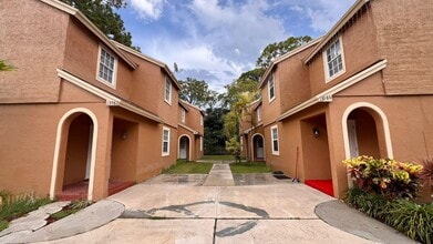 Building Photo - 13984 Morning Glory Dr