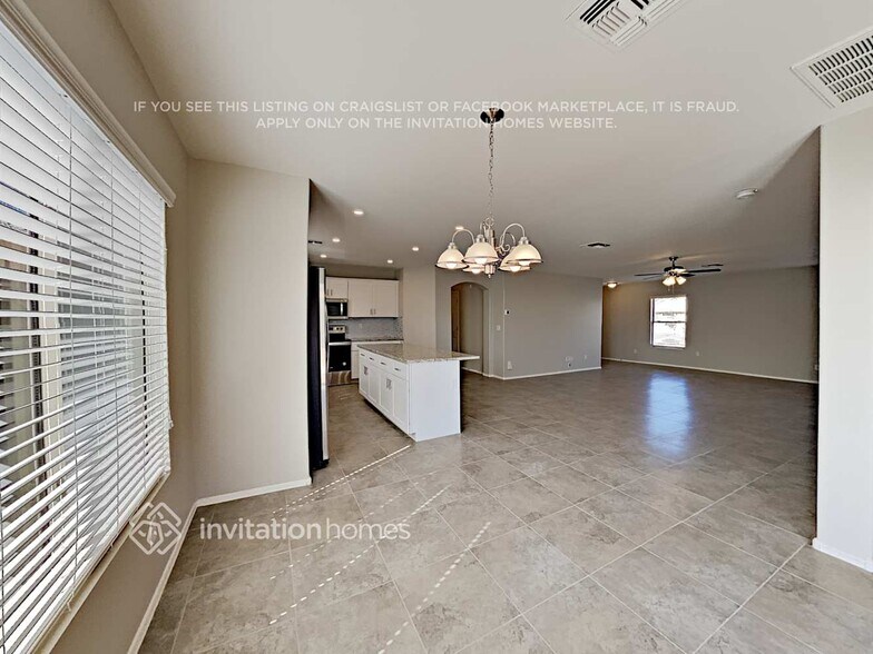 Building Photo - 12729 W Dreyfus Dr