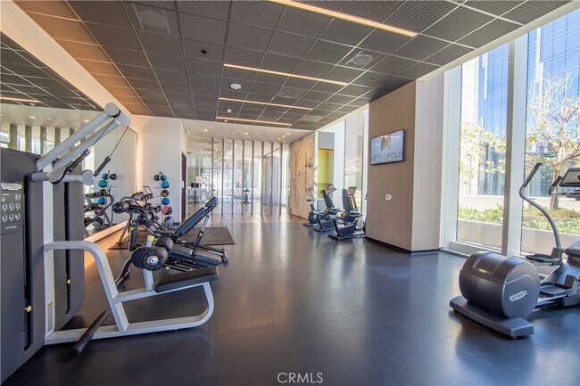 Building Photo - 889 Francisco St