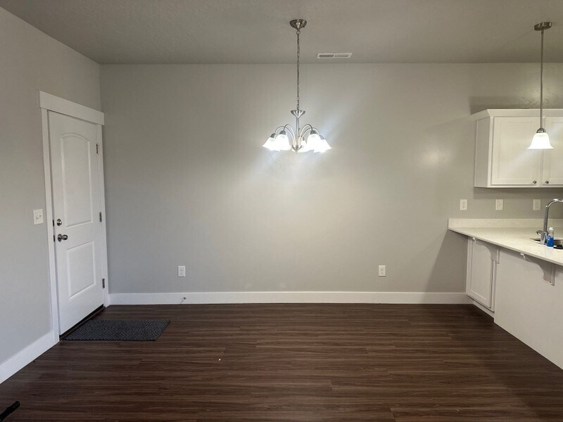 Building Photo - 5208 W Cannavale Ln