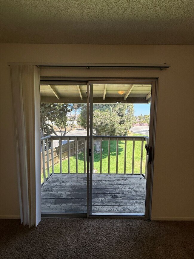 Building Photo - Large Two Story Condo with Two Car Detache...