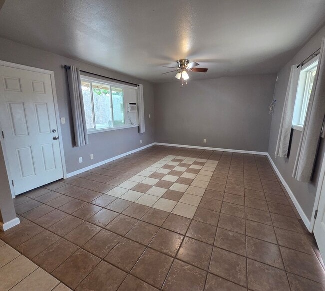 Building Photo - Pet Friedly 2/1 bedroom in Kihei