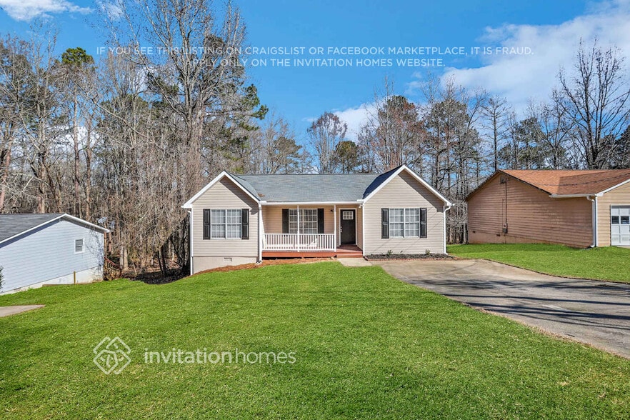 Building Photo - 194 Valley Dr