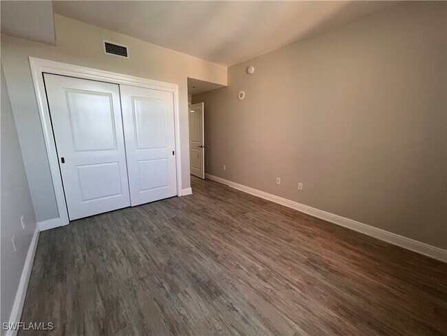 Building Photo - 5781 Cape Harbour Dr