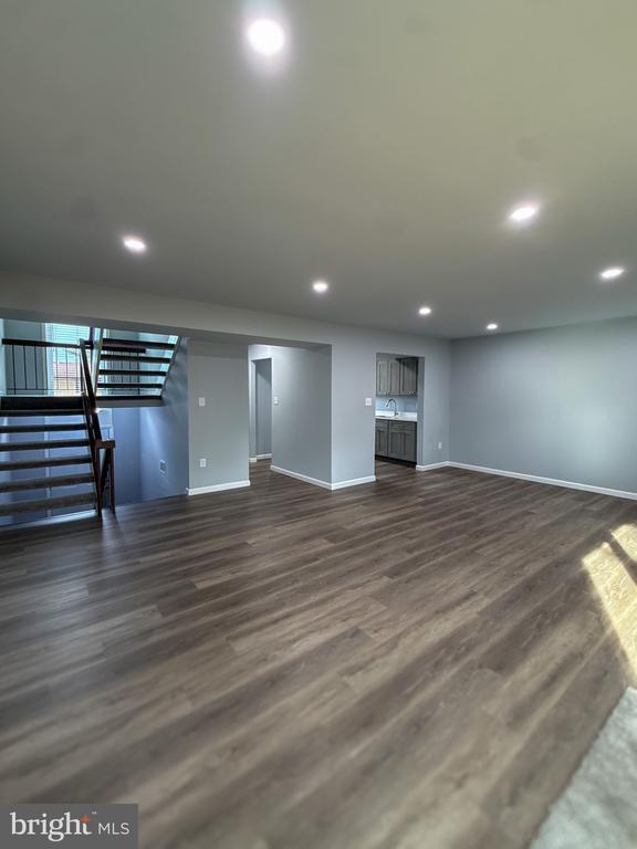 Building Photo - 3036 Virginia Dare Ct