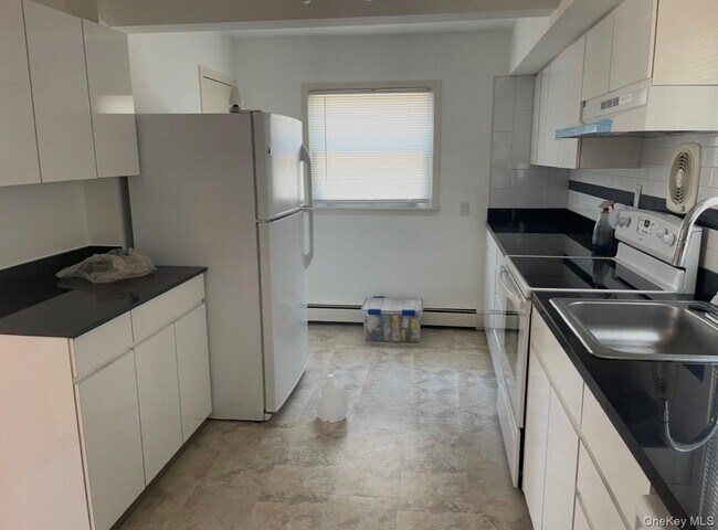 Building Photo - 79A Muncy Ave