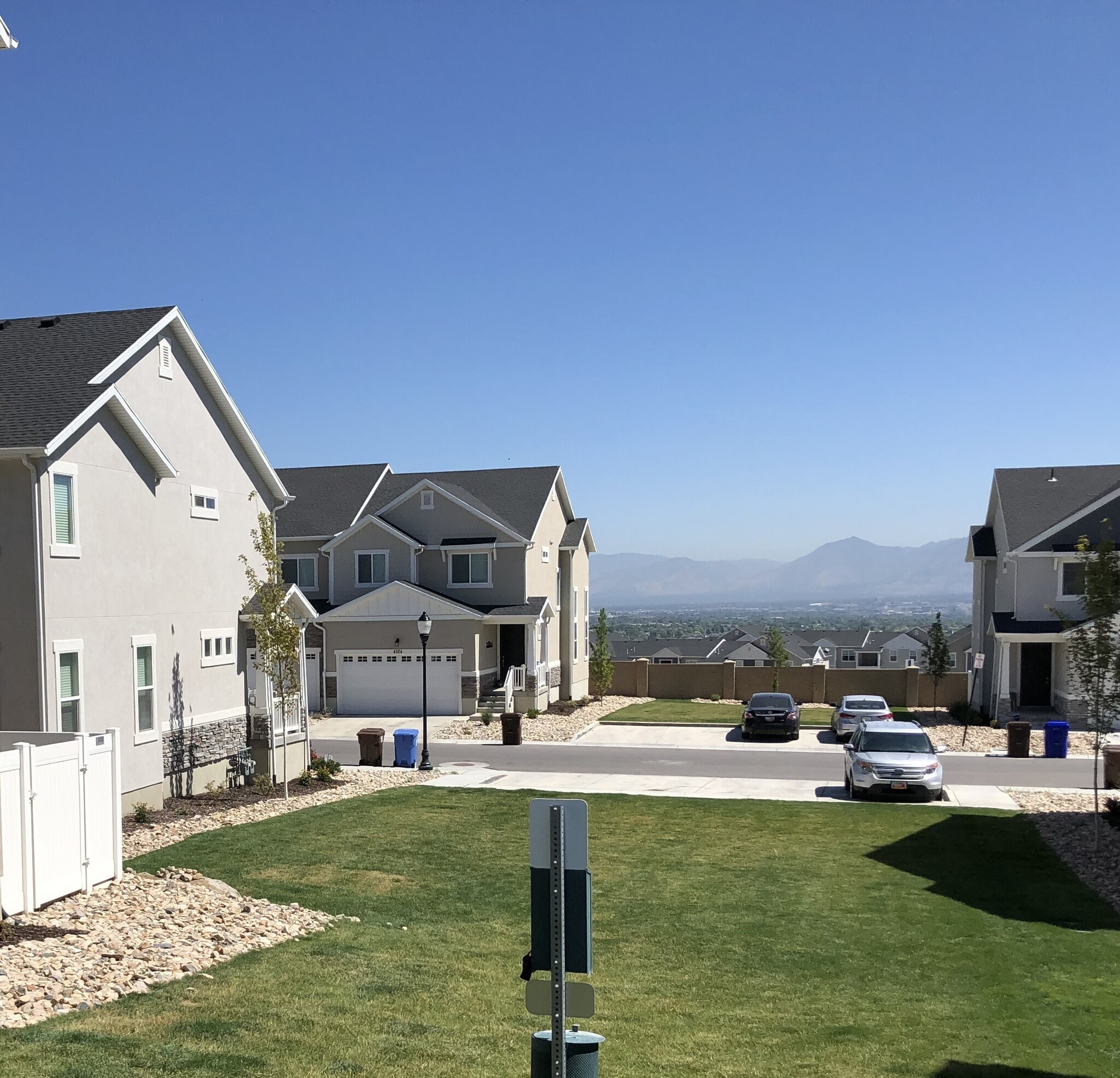 Building Photo - 4327 W Hemsley Ln