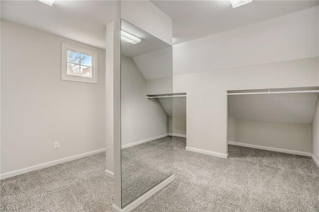 Building Photo - 128 Gold Springs Ct