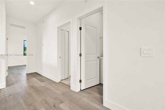 Building Photo - 34520 SW 191st Ct