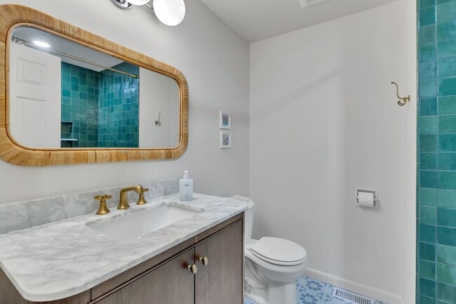 Building Photo - Renovated 5-Bedroom Home on Cul-de-Sac with Park Views & Stunning Outdoor Living