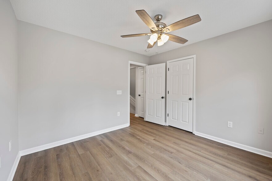 Building Photo - 40 Brittany Pl