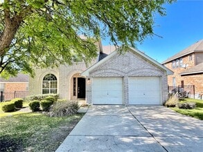 Building Photo - 806 Bent Wood Pl