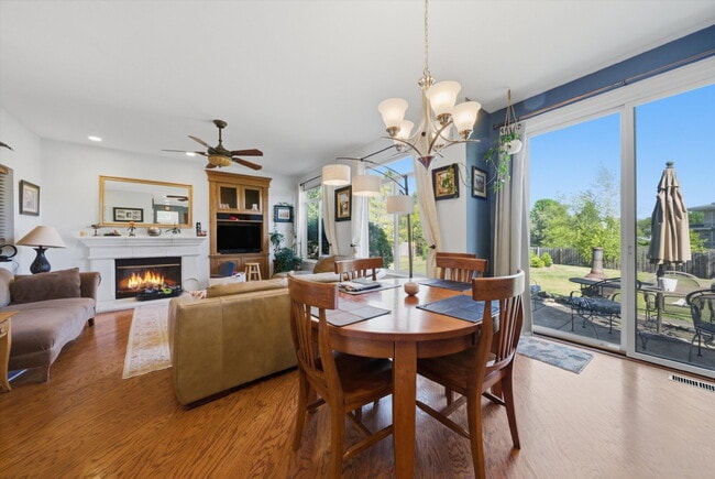 Building Photo - Stunning Mundelein Home on a Quiet Cul-de-Sac with Pond Views