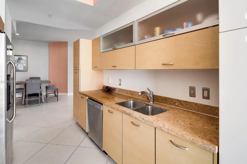 Building Photo - 2275 Biscayne Blvd