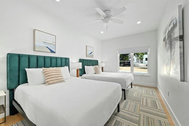 Building Photo - 2004 Winsted Ln