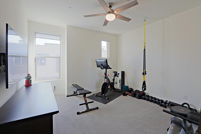 Building Photo - 7350 E Vista Bonita Dr