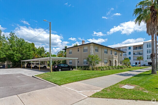 Building Photo - 85 E Davis Blvd