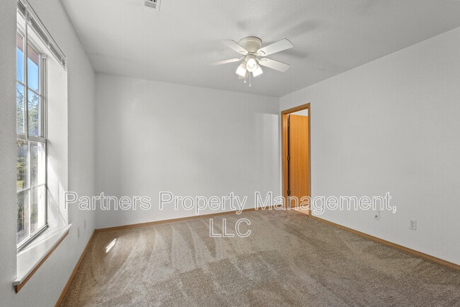 Building Photo - 888 S Curtis Ave