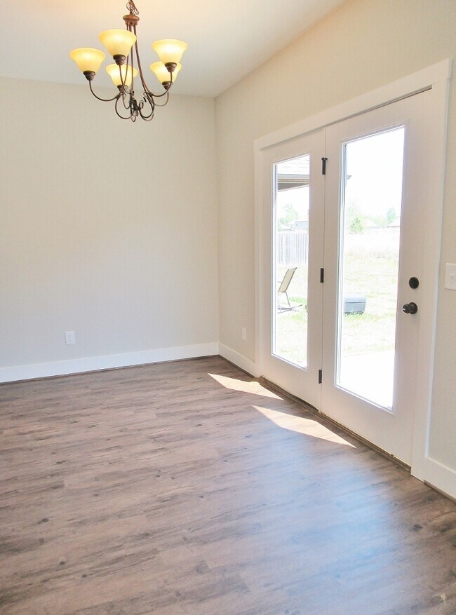 Building Photo - Beautiful Home for Rent in McCalla... Available to View with 48 Hour Notice!! Call today!!