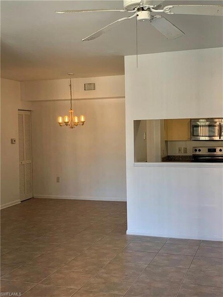 Primary Photo - 1235 Reserve Way