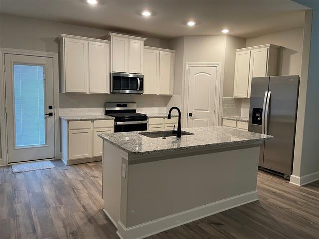 Building Photo - 2028 Brentwood Dr