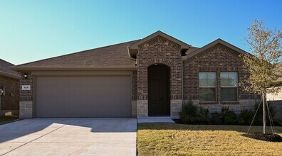 Building Photo - Beautiful Home in Springtown