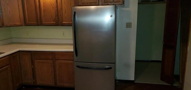 Building Photo - 2152 Mill Creek Rd