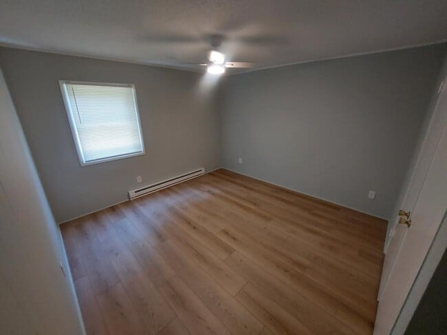 Building Photo - 914 Pine Cir Dr