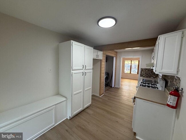 Building Photo - 1452 14th Ave