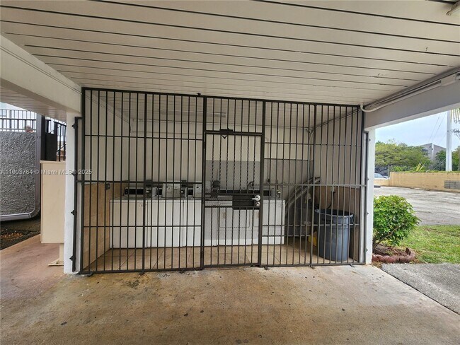 Building Photo - 19600 SW 110th Ct