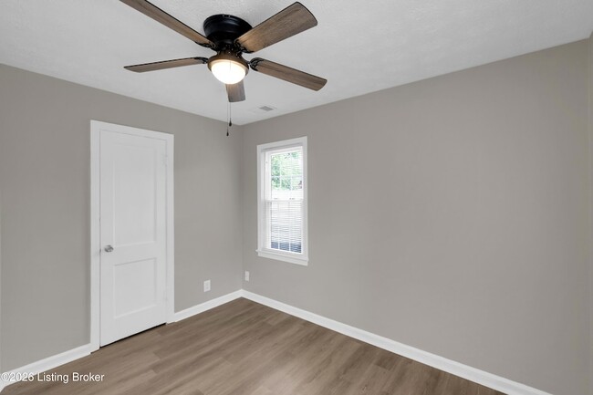 Building Photo - 1927 S 28th St