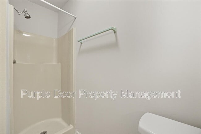 Building Photo - 4201 Autumn Lake Dr