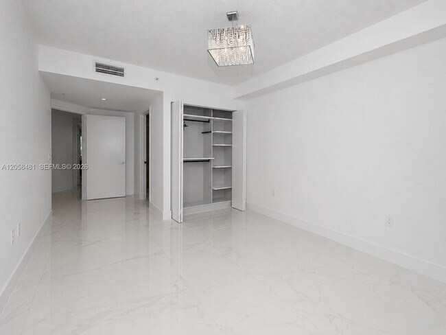 Building Photo - 300 Sunny Isles Blvd