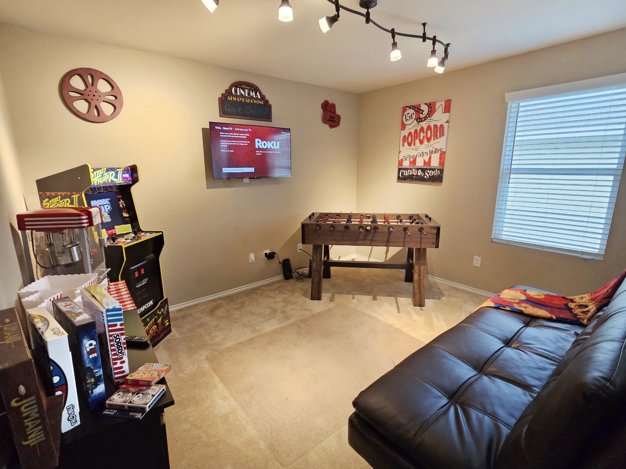 Building Photo - 9618 Silver Mist Way