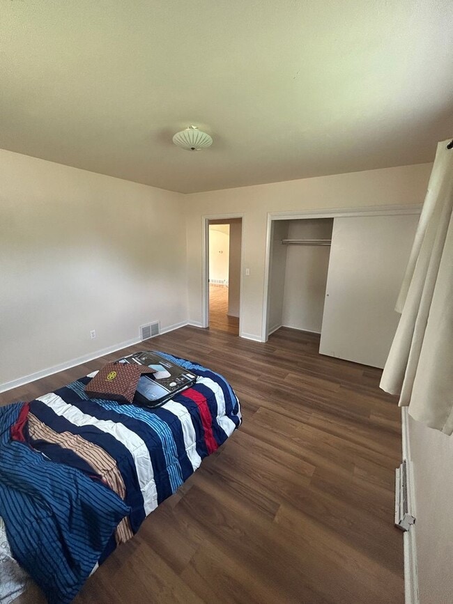 Building Photo - 3 Bedroom Home in Frederick - Available Now!