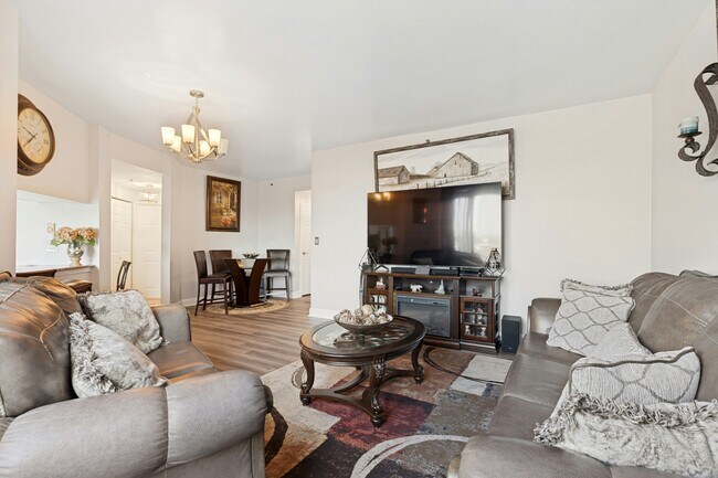 Building Photo - 100 Old Palisade Rd