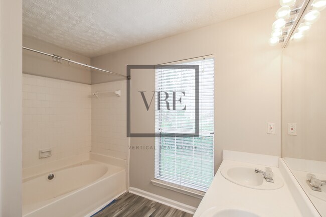 Building Photo - 10858 Morning Dove Ct