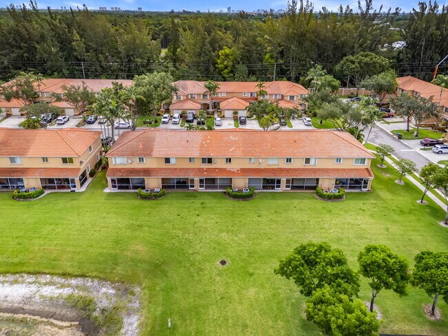Building Photo - 3047 Waddell Ave