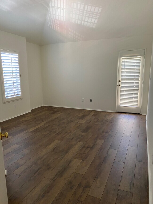Building Photo - 24111 Del Monte Dr.