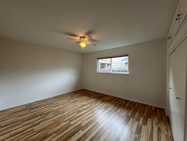 Building Photo - 371 Jamaica St