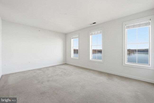 Building Photo - 500 Belmont Bay Dr