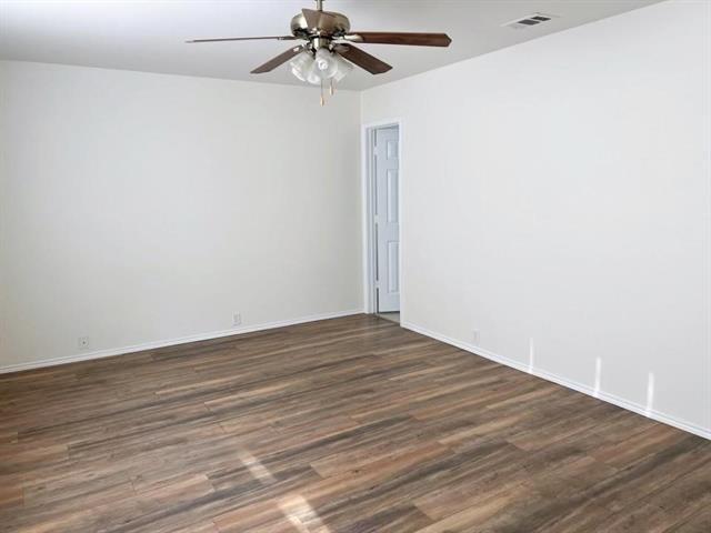 Building Photo - 1810 Oak Hl Dr