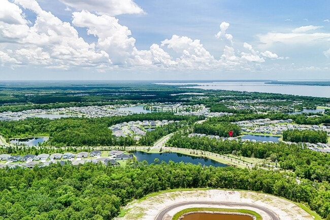 Building Photo - 105 Meadow Creek Dr
