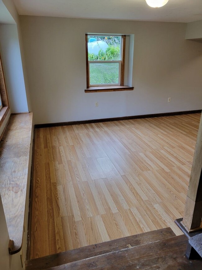 Building Photo - Single Family Home