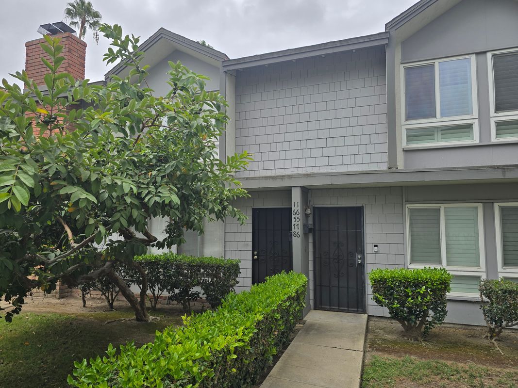 Building Photo - 16578 Montego Way