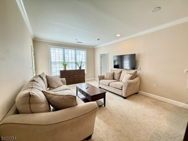 Building Photo - 1213 Wharton Ct