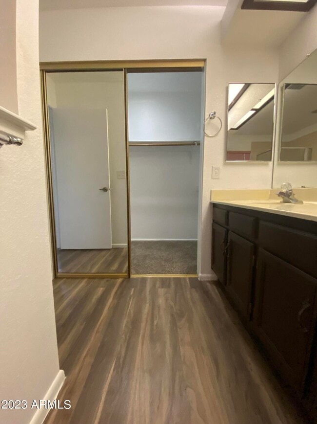 Building Photo - 7815 W Jenan Dr