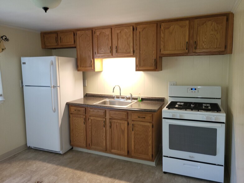 Primary Photo - 138 Knollwood Dr