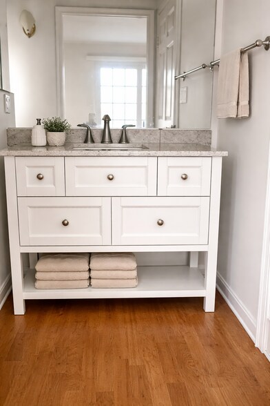 Building Photo - 1817 Selby Ave