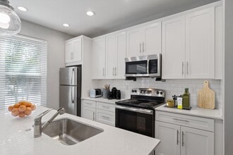 Building Photo - Mirador at Peachtree
